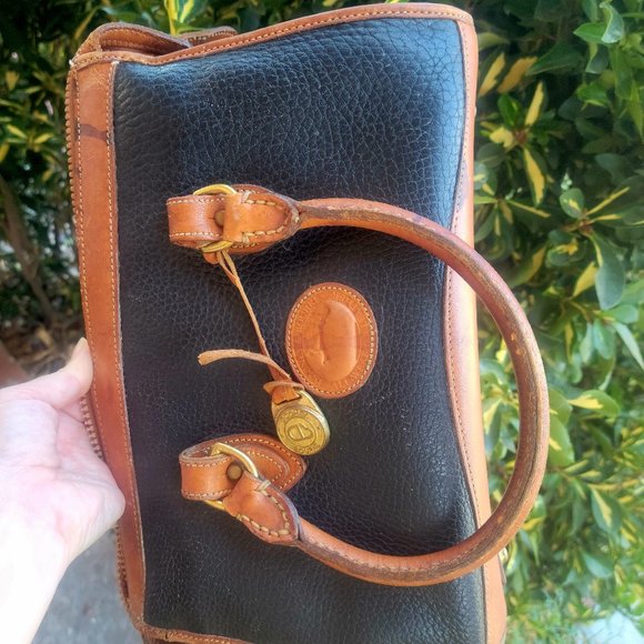 Vintage Dooney & Bourke purse - Picture 7 of 7